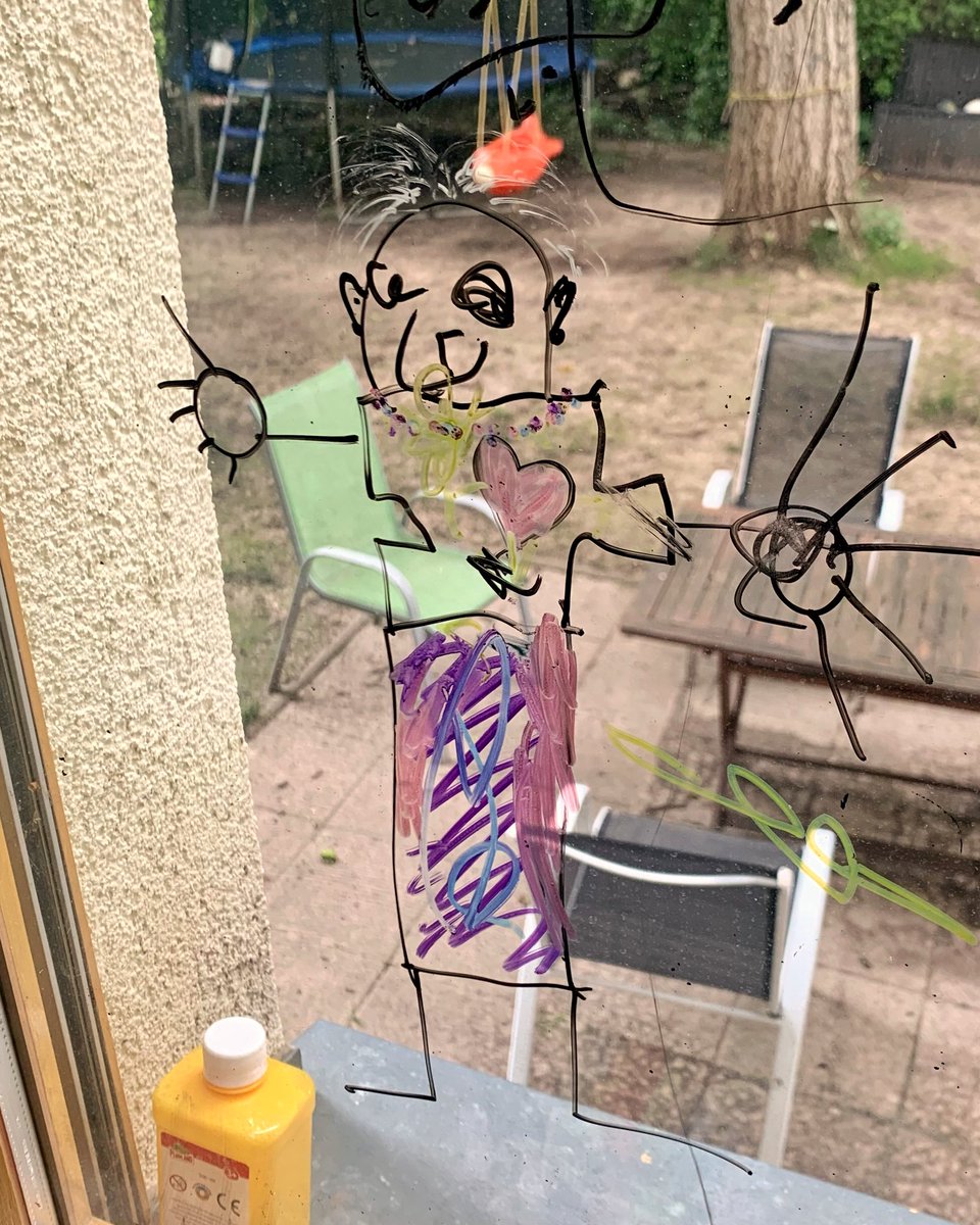 Die Kinder haben ihre Ticktackoma a