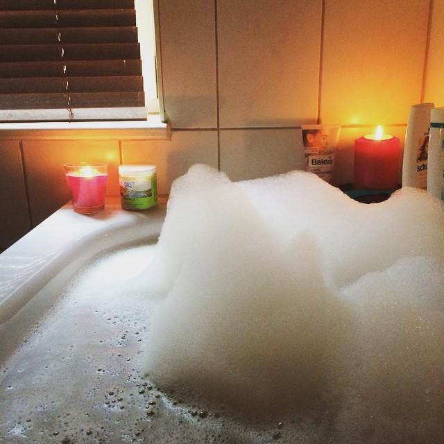 #badetweet #lush #bubblegrub http:/