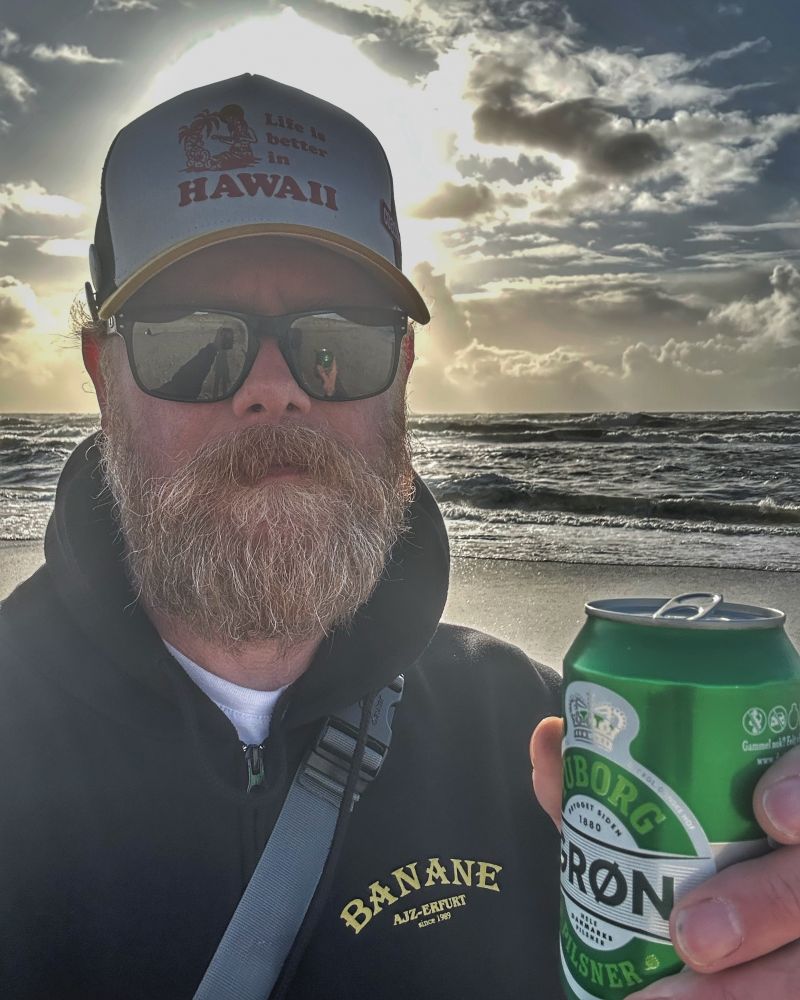 Ich mag den Strand, die Luft und das Bier.